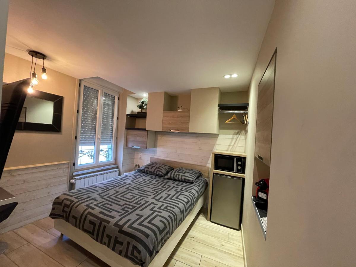 Rdc 1 - Chambre Meublee Au Coeur Du Centre Ville De Montluçon Exterior foto