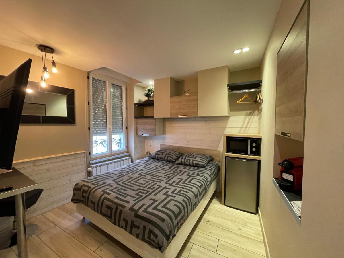 Rdc 1 - Chambre Meublee Au Coeur Du Centre Ville De Montluçon Exterior foto