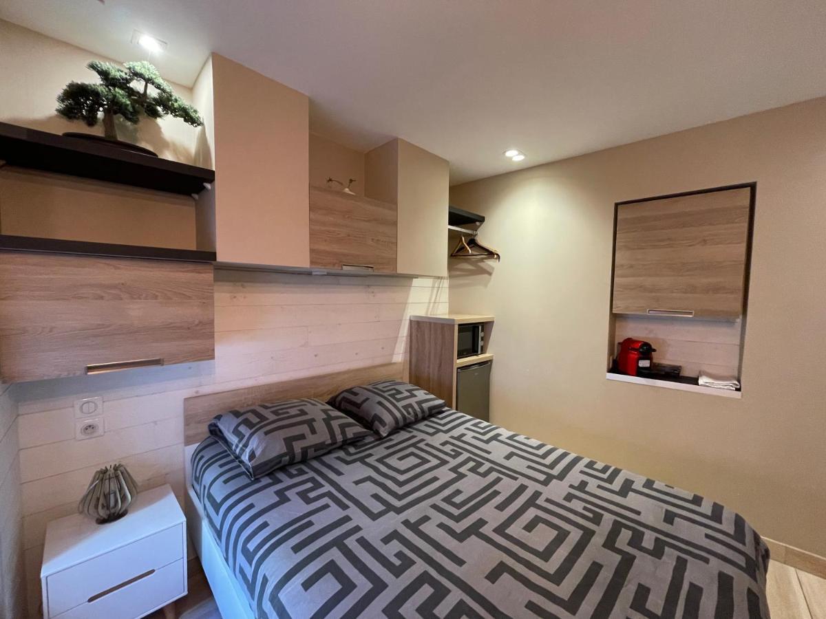 Rdc 1 - Chambre Meublee Au Coeur Du Centre Ville De Montluçon Exterior foto